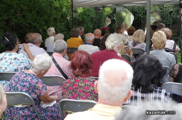 Румяна Лечева за книгата си “В името на Иисус“: Оптимист съм, вярвам в бъдещето на християнската църква