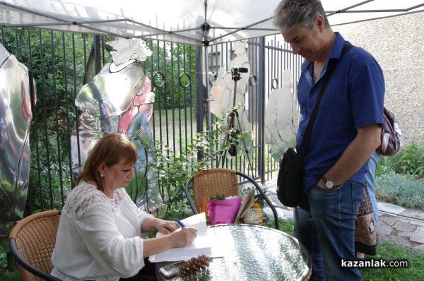 Румяна Лечева за книгата си “В името на Иисус“: Оптимист съм, вярвам в бъдещето на християнската църква