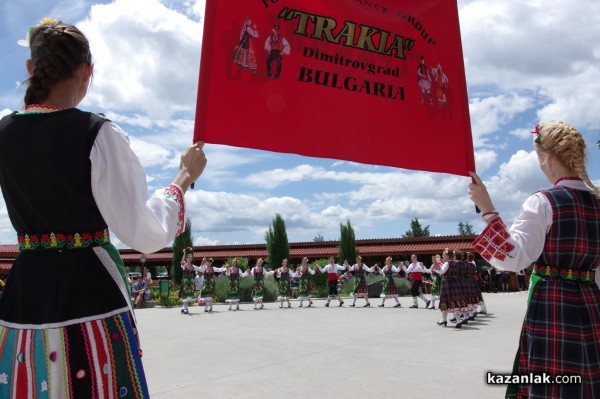 27 състава разтърсиха Дамасцена в „Заигра се хоро голямо“