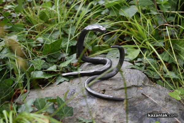Чирпанлиевата къща събра десетки гости за Първия ножарски събор