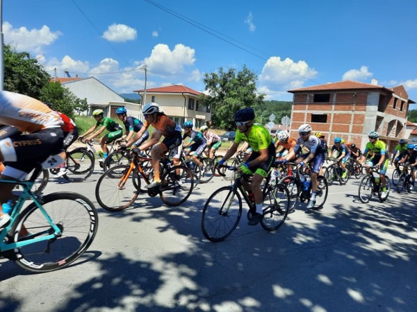 Община Казанлък подсигури премия за активност в 68-та Международна колоездачна обиколка на България