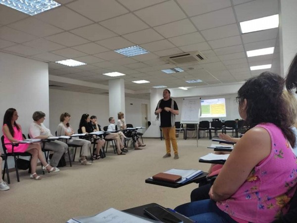 Екипът на ОУ “Георги Кирков“ се усъвършенства с обучения