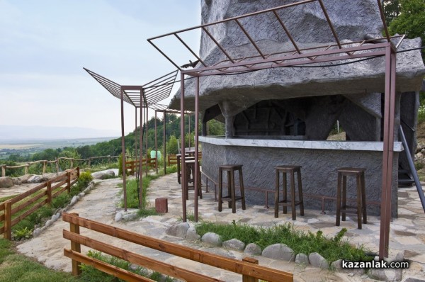 Най-новият атракцион в Розовата долина със спиращи дъха гледки - екопарк “Пеещи скали“