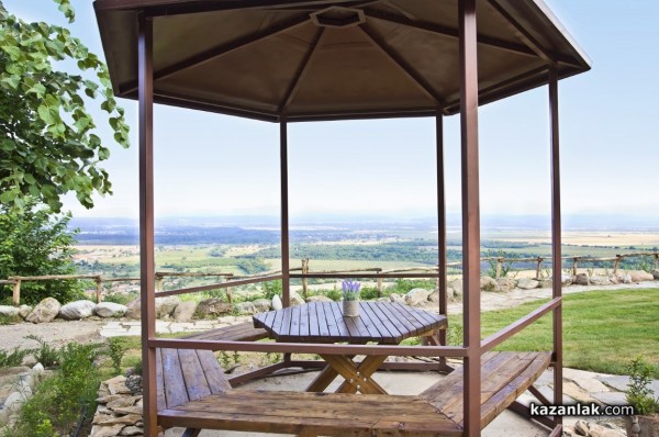 Най-новият атракцион в Розовата долина със спиращи дъха гледки - екопарк “Пеещи скали“