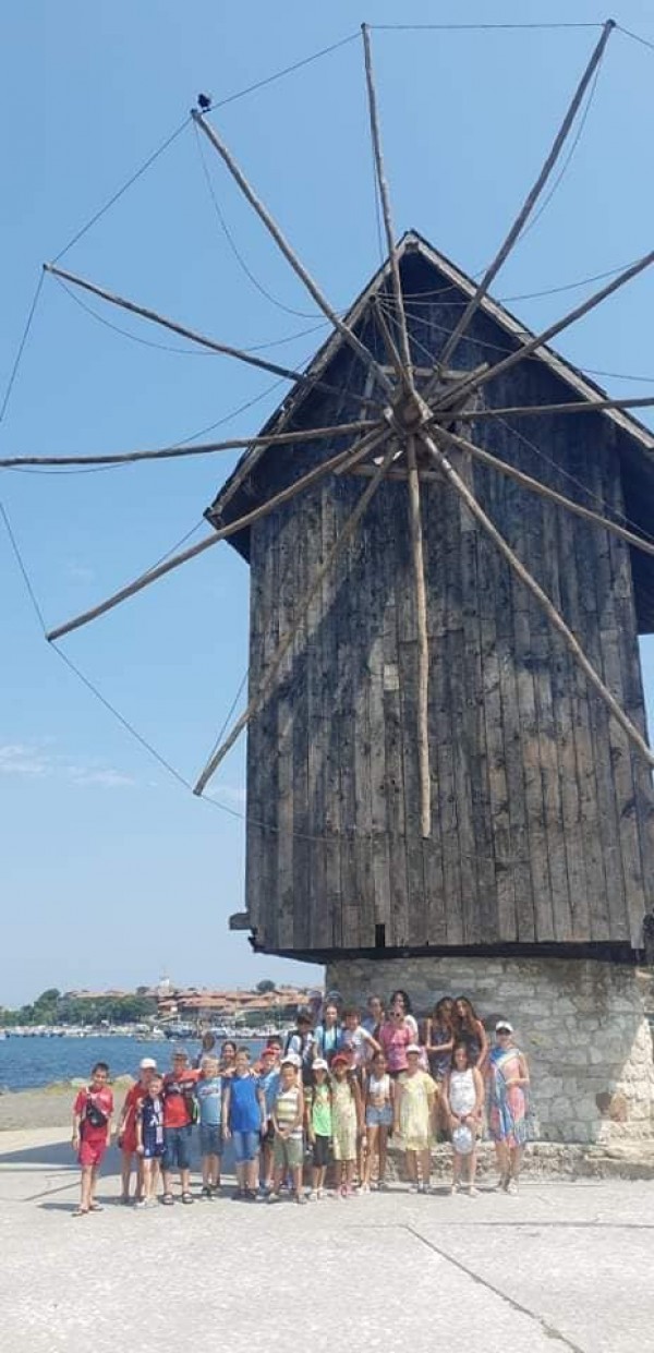 30 ученици от ОУ “Георги Кирков“ са на безплатна морска ваканция