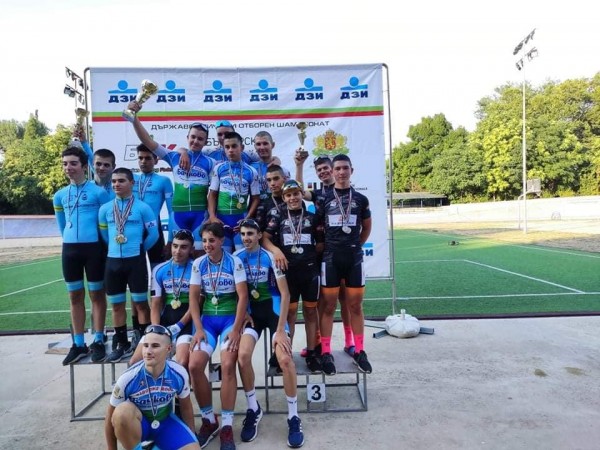 Лястовиците спечелиха отборната вицешампионска титла в Пазарджик