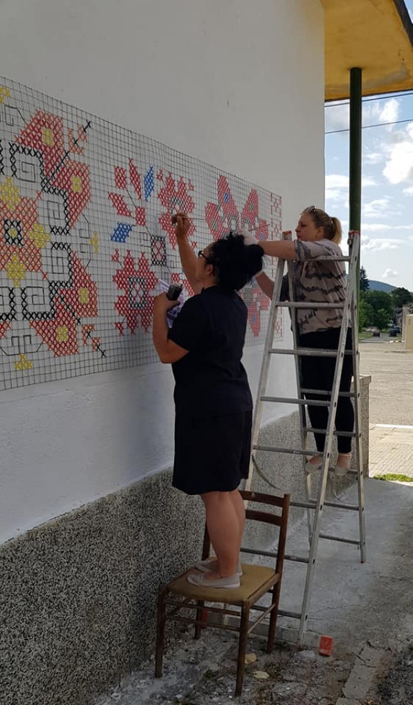 Изрисуваха 9-метрова шевица в Горно Изворово