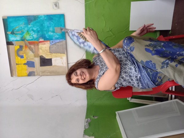 С различни техники млади художници изрисуваха белите платна по тема “Аз съм звезда“