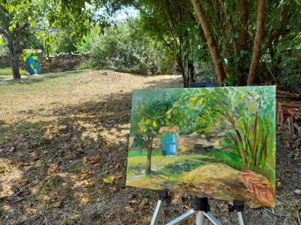 С различни техники млади художници изрисуваха белите платна по тема “Аз съм звезда“