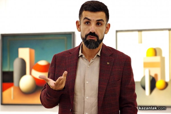 Художествената галерия с практика за бъдещи изкуствоведи и художествен съвет 