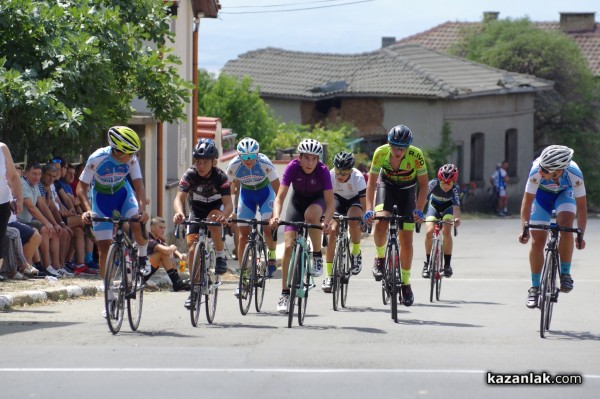 Шумен, цветен и изпълнен с положителни емоции бе град Шипка през празничните два дни
