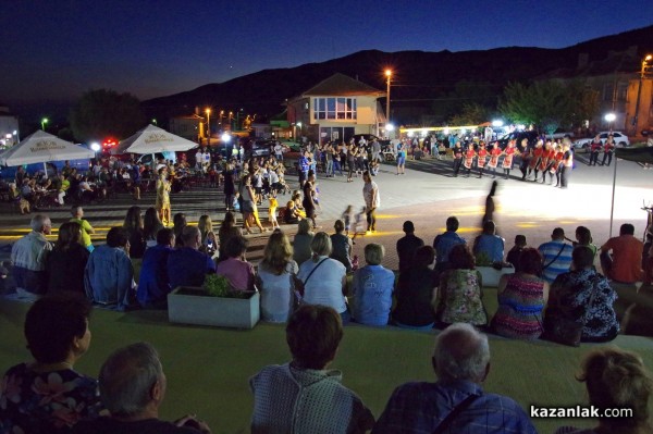 Шумен, цветен и изпълнен с положителни емоции бе град Шипка през празничните два дни