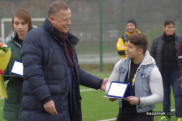 Теа Арезу се класира за финал на Европейското по ММА в Русия