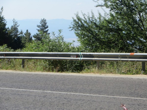 Подновиха маркировката на главната пътека от Шипка до прохода Шипка