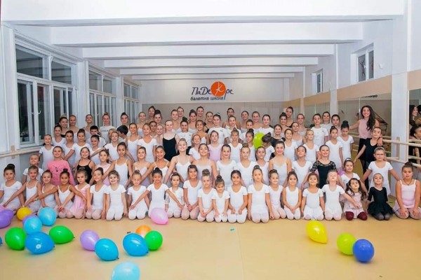 Танцова школа събира средства с концерт, за да сбъдне мечтата на свой възпитаник