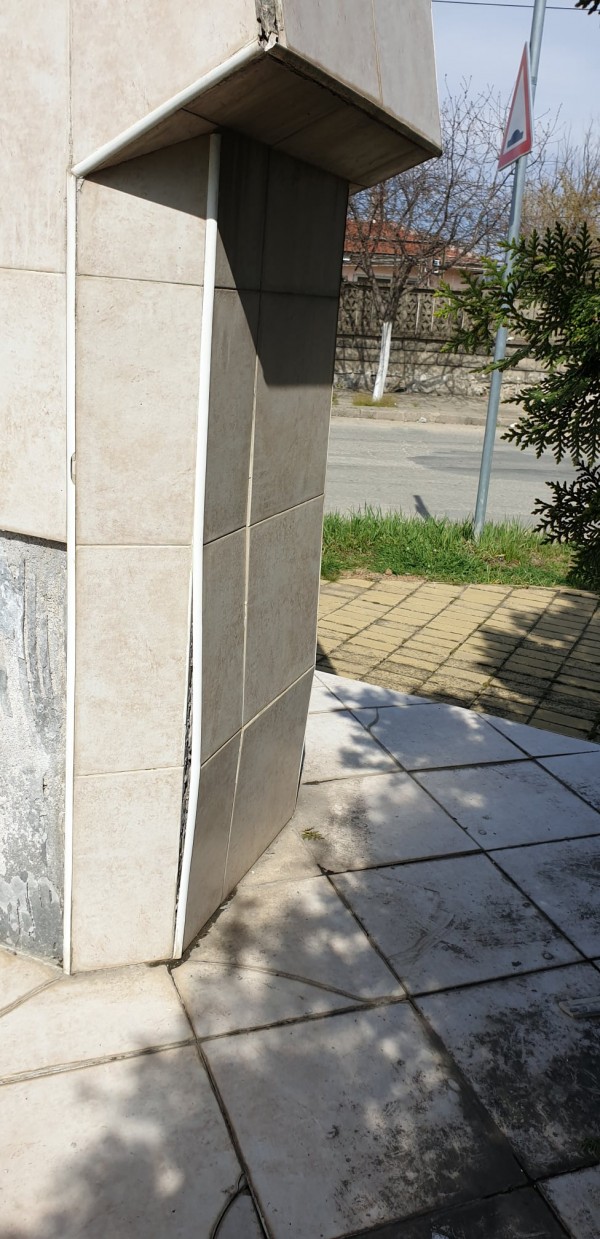 Обновен паметник посреща жителите и гостите на с. Розово