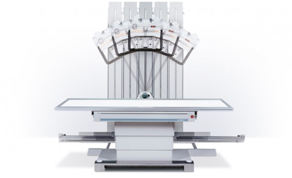 Пристигна новият рентгенов апарат от Общината за Поликлиниката