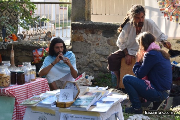 Майстори показват умения и сръчност на Шипка фест
