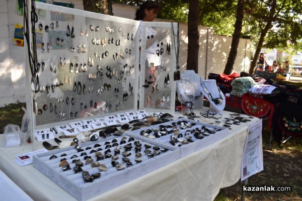 Майстори показват умения и сръчност на Шипка фест