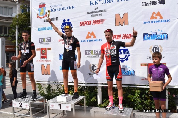 Казанлъчани сред победителите в колоездачното състезание за Купа “Долината на тракийските владетели“