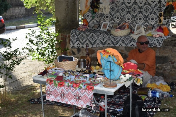 Майстори показват умения и сръчност на Шипка фест