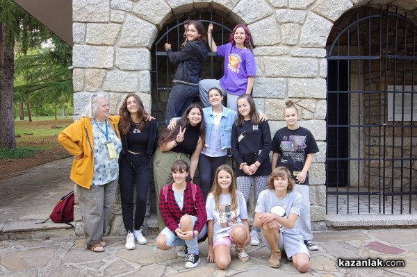 10 млади художници се включиха в бодиарт работилницата