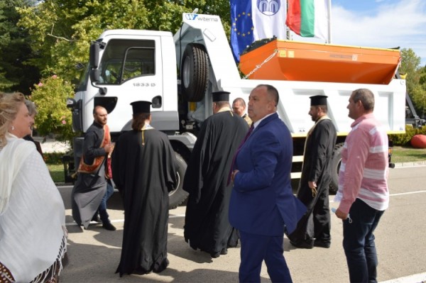 С освещаване на нова техника Павел баня отбелязва празника си