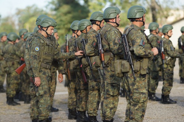 Желязната каска и старата мешка отиват в историята
