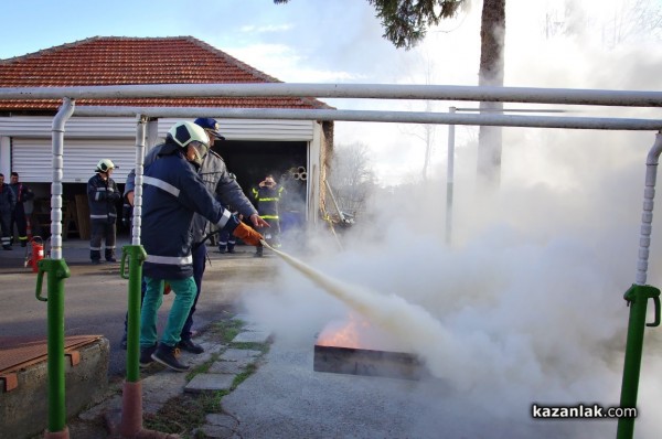 Пожарната с отворени врати и демонстрации през следващата седмица