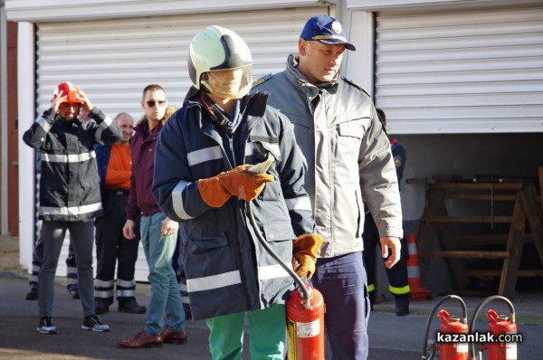 Пожарната с отворени врати и демонстрации през следващата седмица