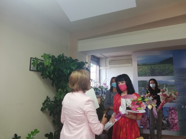 Кметът на Казанлък: Новата учебна година да е по-спокойна, присъствена и успешна!