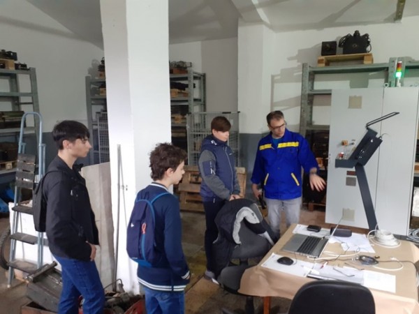 Програмиране, роботика, електроника за деца.  Записване за Академията по програмиране и роботика за 2021-2022!