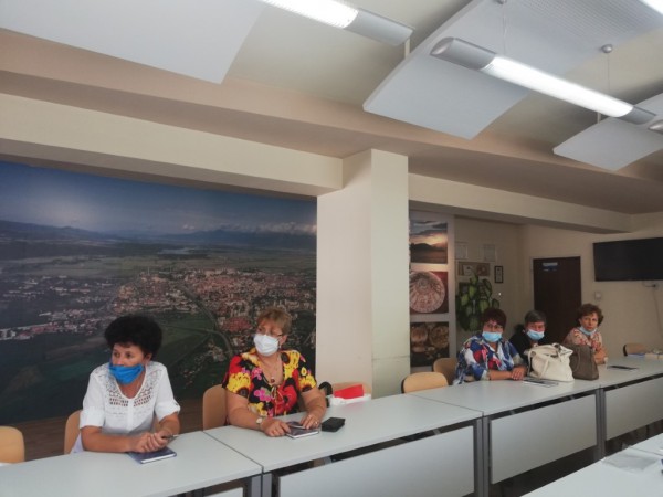 Кметът на Казанлък: Новата учебна година да е по-спокойна, присъствена и успешна!