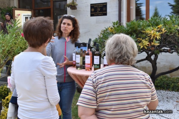 Градината на ЛХМ “Чудомир“ се превърна в сцена на изкуството