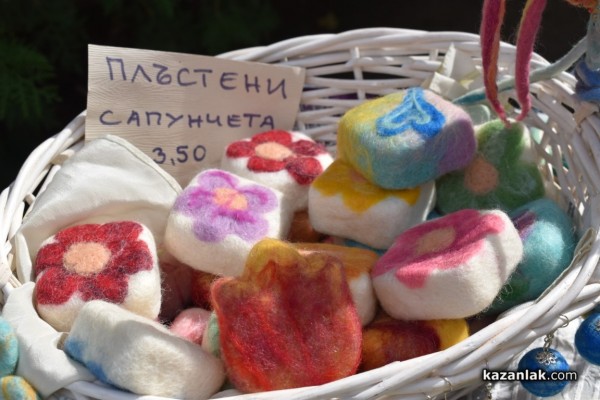 Градината на ЛХМ “Чудомир“ се превърна в сцена на изкуството