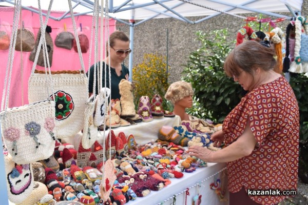 Градината на ЛХМ “Чудомир“ се превърна в сцена на изкуството
