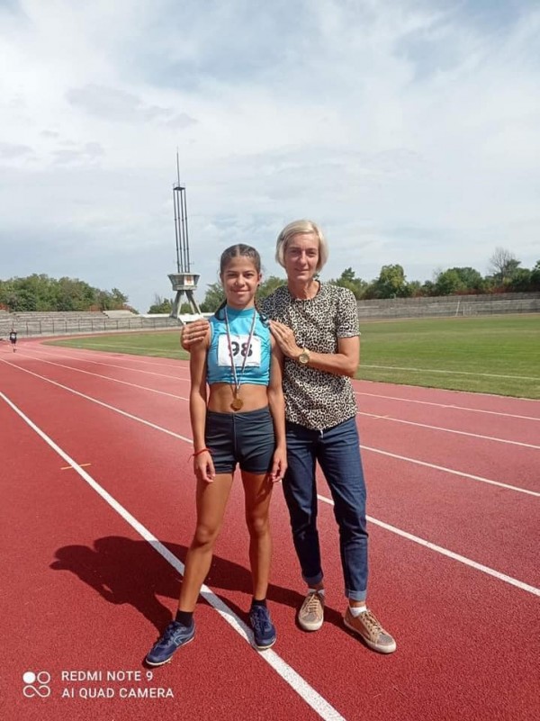 16 медала грабнаха лекоатлетите ни от турнир в Хасково