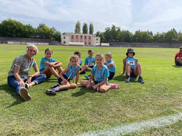 16 медала грабнаха лекоатлетите ни от турнир в Хасково