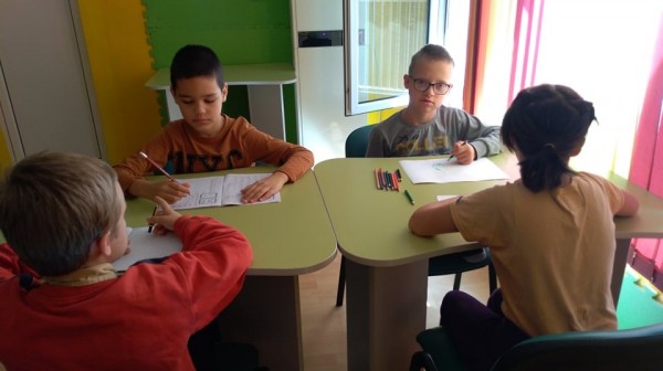 Децата в ДЦДУ „Работилница за мечти“ започнаха седмицата с изкуство