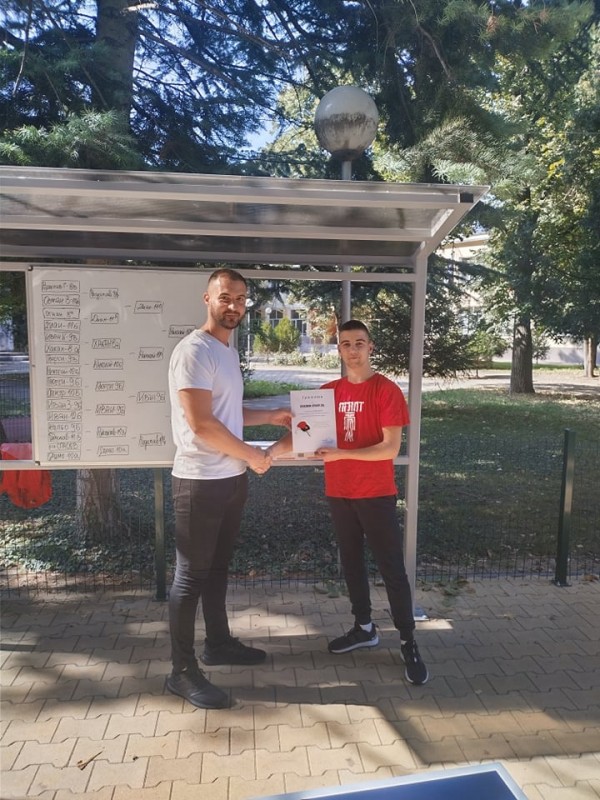 Николай Атанасов е шампионът в турнира по тенис на маса в ПГЛПТ 