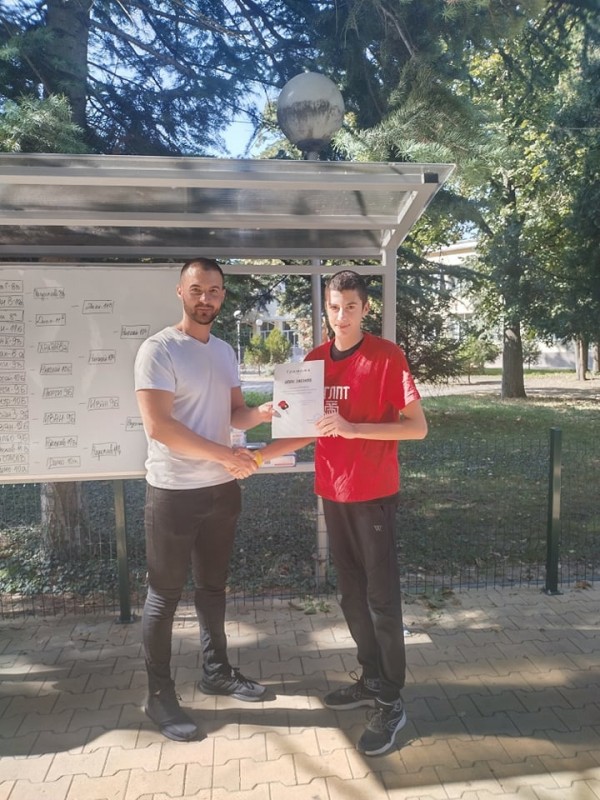 Николай Атанасов е шампионът в турнира по тенис на маса в ПГЛПТ 