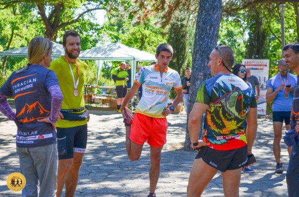 За поредна година Thracian Run and Bike събра над 200 бегачи и колоездачи