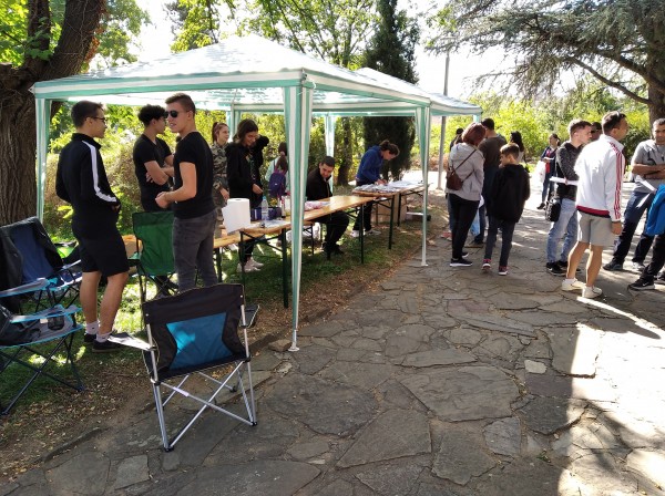 За поредна година Thracian Run and Bike събра над 200 бегачи и колоездачи