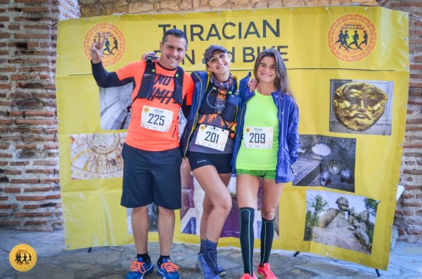 За поредна година Thracian Run and Bike събра над 200 бегачи и колоездачи