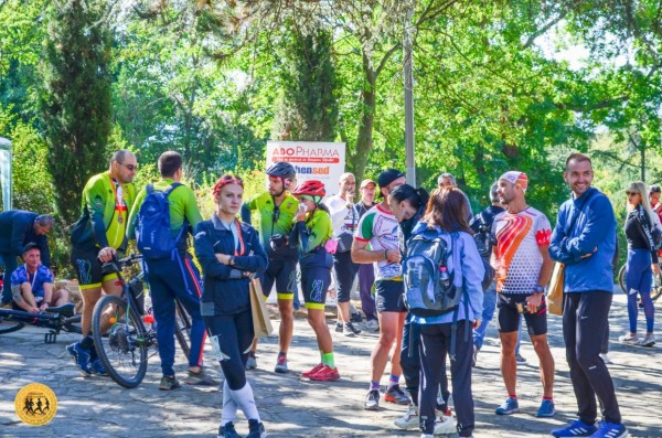 За поредна година Thracian Run and Bike събра над 200 бегачи и колоездачи