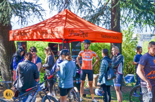 За поредна година Thracian Run and Bike събра над 200 бегачи и колоездачи