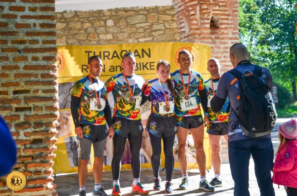 За поредна година Thracian Run and Bike събра над 200 бегачи и колоездачи