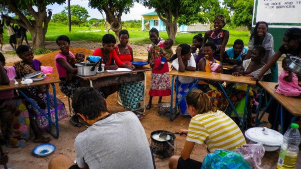 Пътешествайте от Африка до Южна Америка с историята на Антон и Пламена