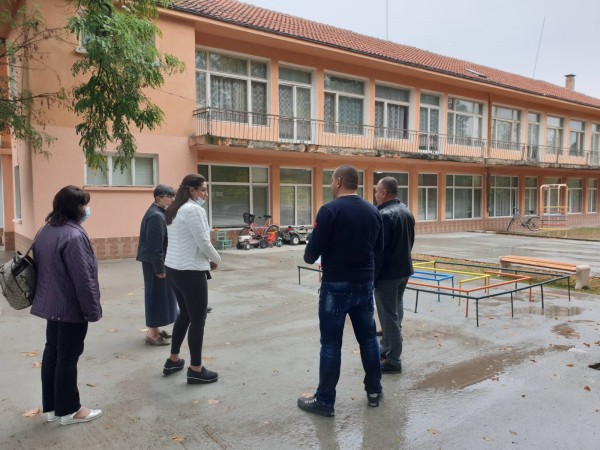 Започна ремонтът на детската градина в с. Долно Сахране