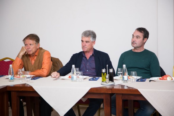 Ротарианци споделиха опит с младежи